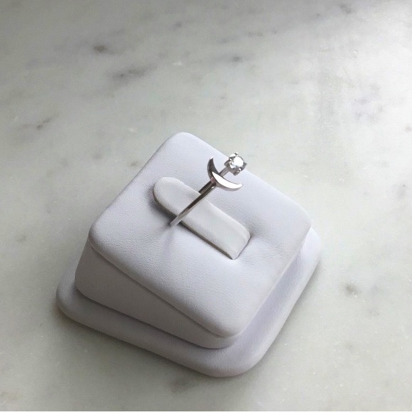 Sale $14! .925 Sterling Silver Moon & Cz Ring - Picture 9 of 16